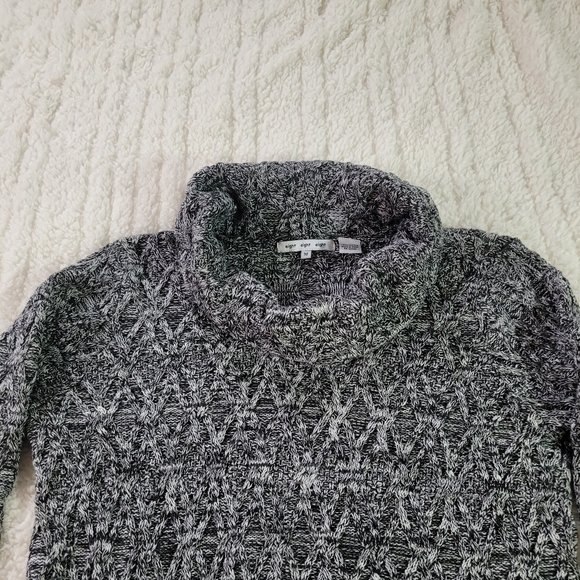 Eight Eight Eight Women’s Cowl Neck Sweater Sz M Blk/White Long Tunic Cable Knit - Picture 2 of 16